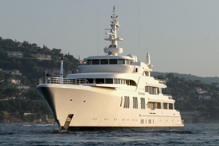 The 86m Yacht ECSTASEA