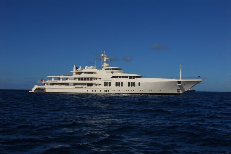 The 86m Yacht ECSTASEA