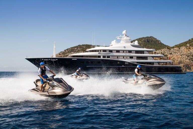 85m CUSTOM SUPERYACHT