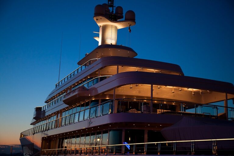The 87m Yacht MUSASHI