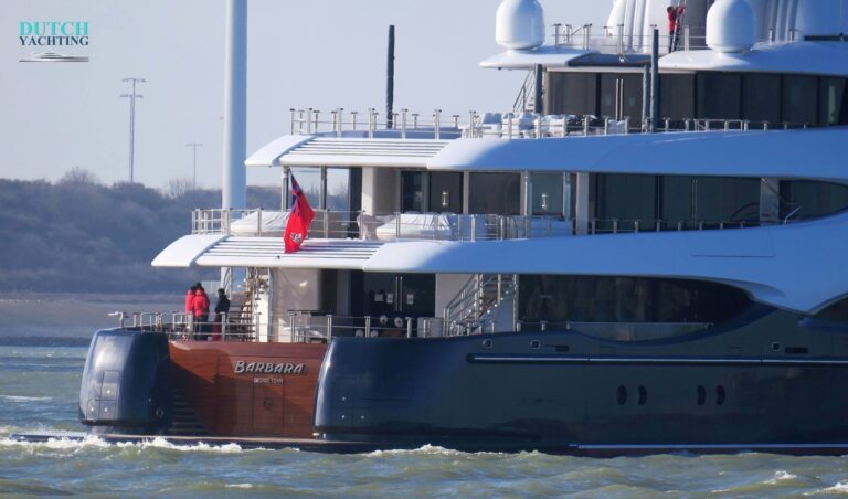 The 89m Yacht BARBARA
