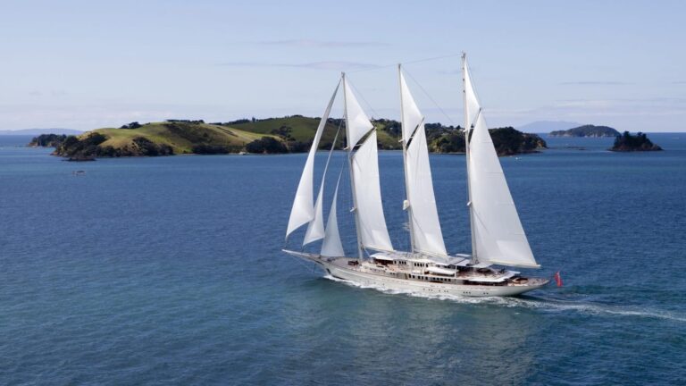 90m Royal Huisman Sailing Yacht