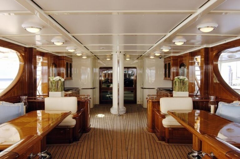 saloon with dining area