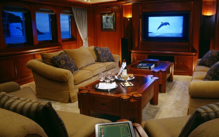 Aspect One: Yacht ATHENA's Personal Saloon Image