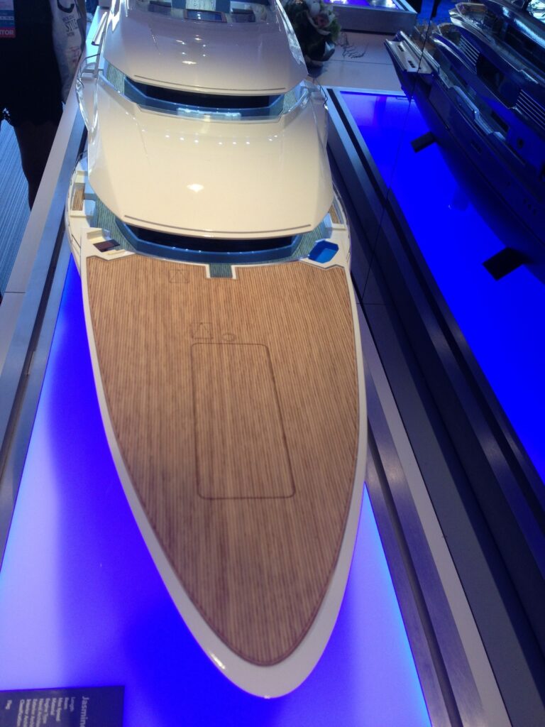 The 90m Yacht OCEANCO Y716