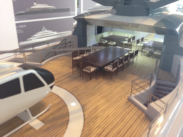 The 90m Yacht OCEANCO Y716