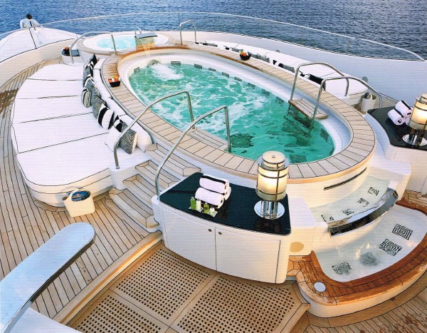 Life On Board Yacht PHOENIX 2