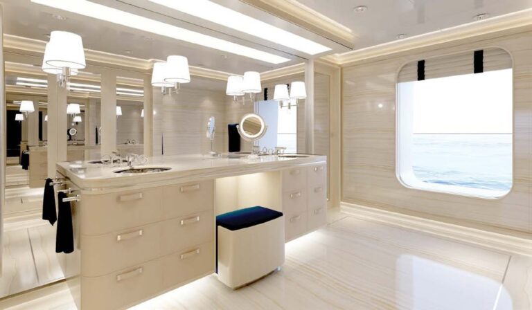 The 92m Yacht AQUARIUS