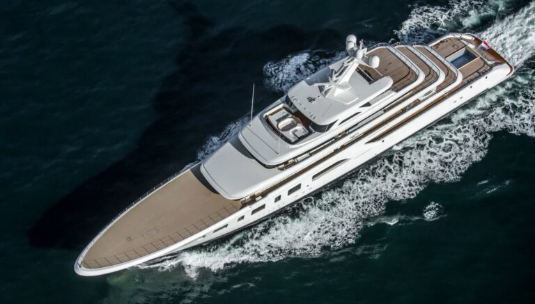 The 92m Yacht AQUARIUS
