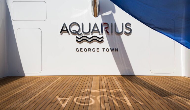 The 92m Yacht AQUARIUS