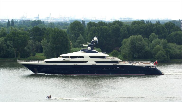 91m yacht by Oceanco