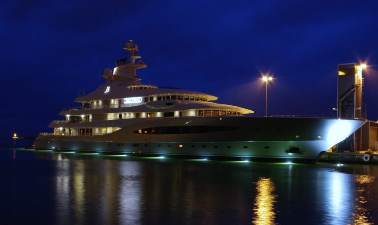 The 92m Yacht MAYAN QUEEN IV
