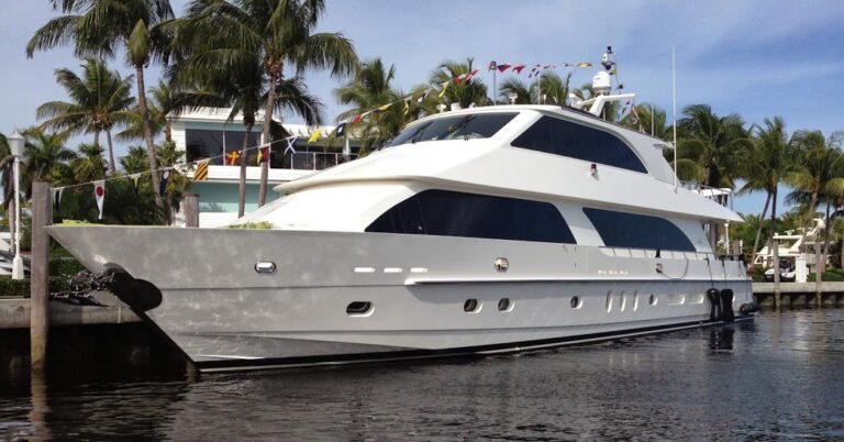 Hargrave Custom Yachts