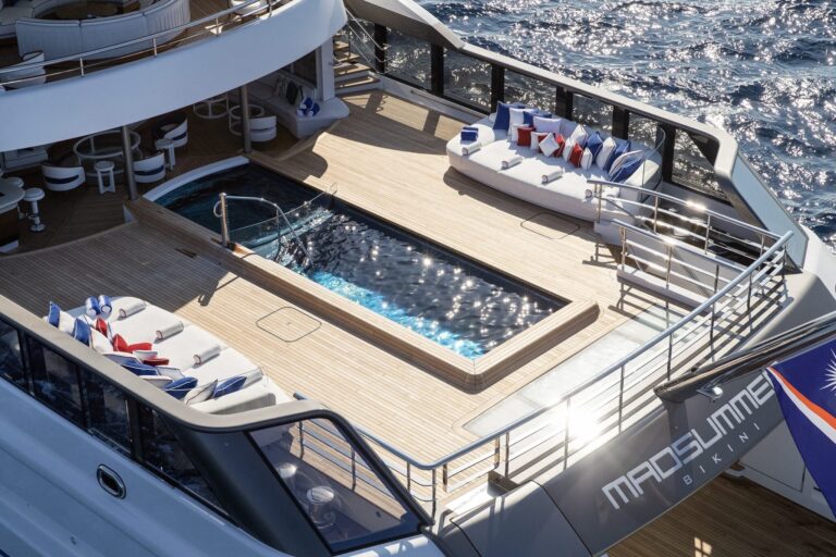 95M LURSSEN MEGA YACHT - Aft Deck Pool