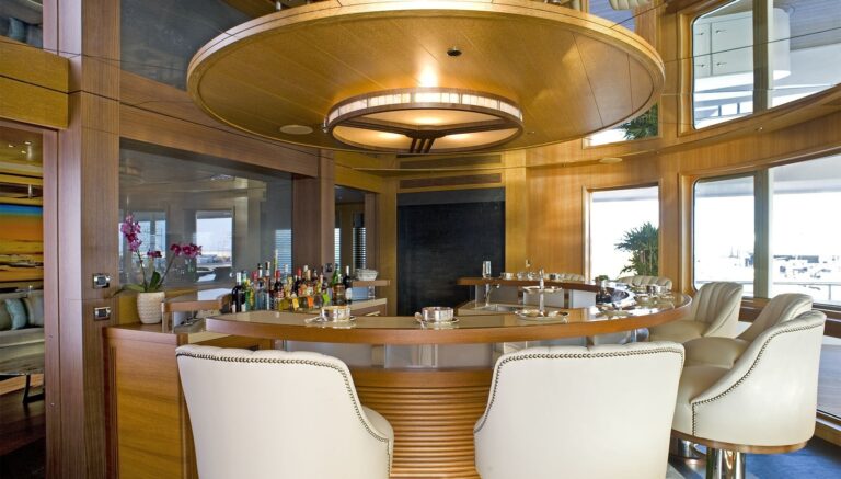 owner deck bar