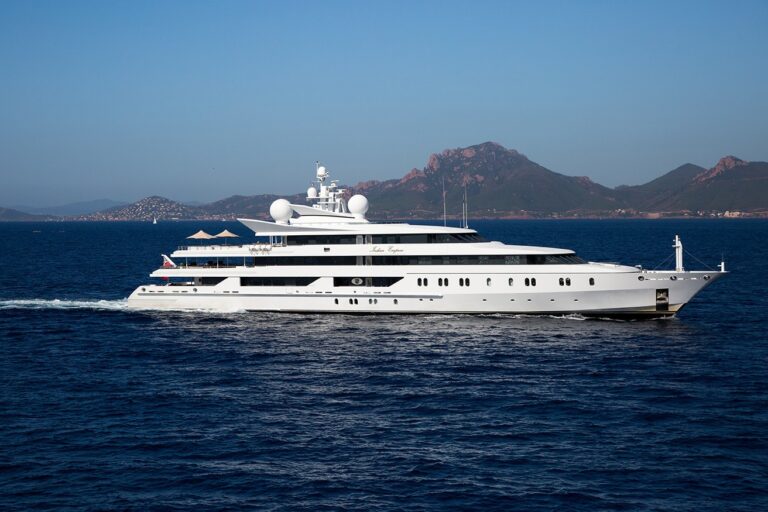 Cruising On Yacht INDIAN EMPRESS
