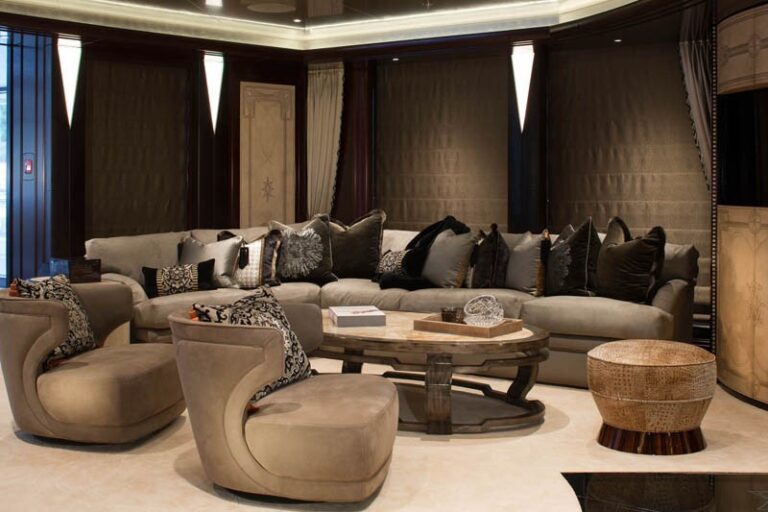 saloon