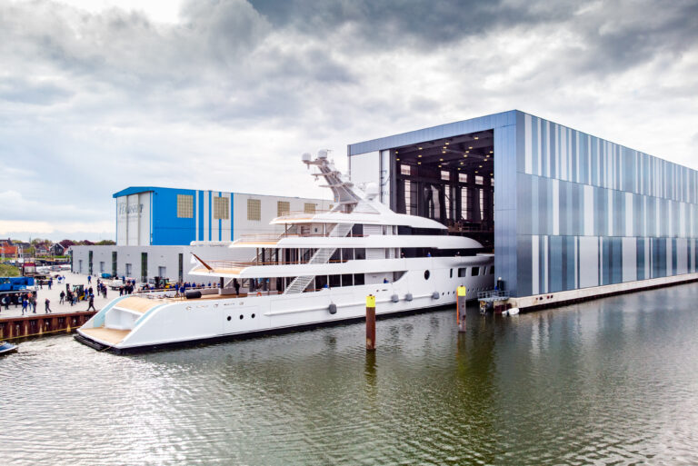 95m Motor Yacht BLISS © Feadship