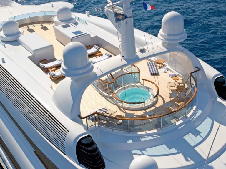 The 97m Yacht CARINTHIA VII