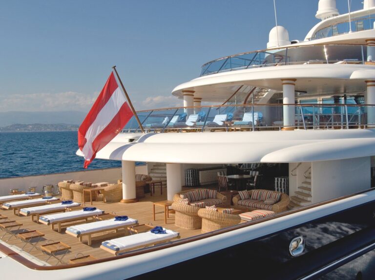 The 97m Yacht CARINTHIA VII