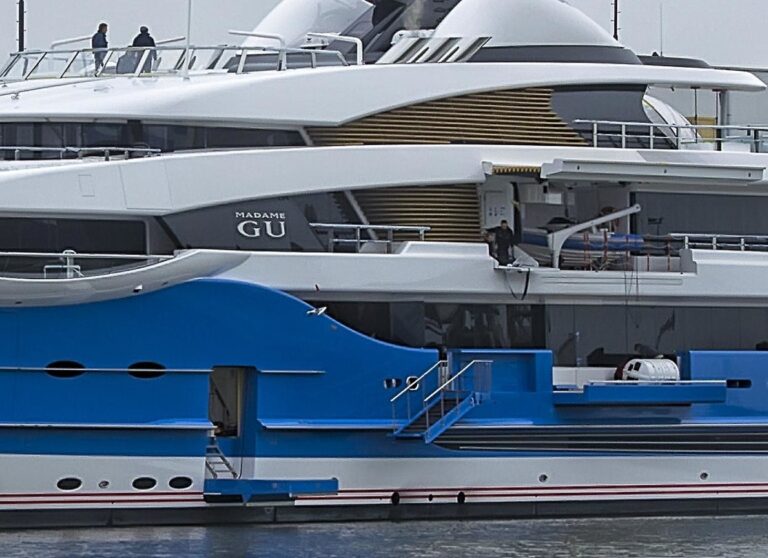 The 99m Yacht MADAME GU