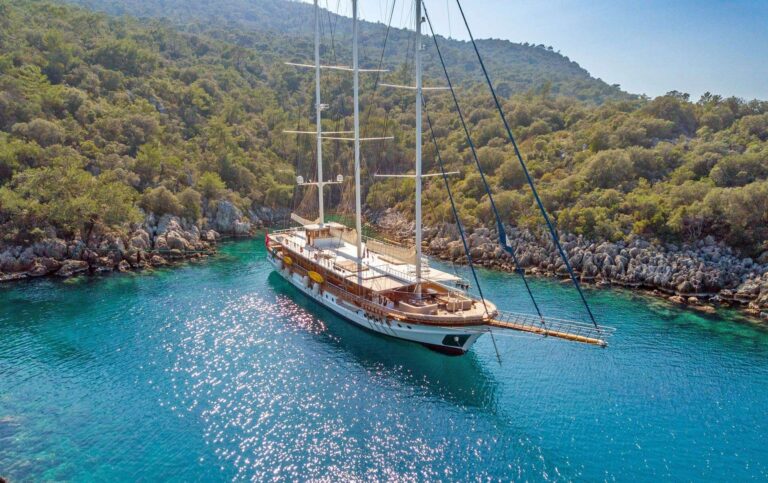 ADMIRAL Yacht