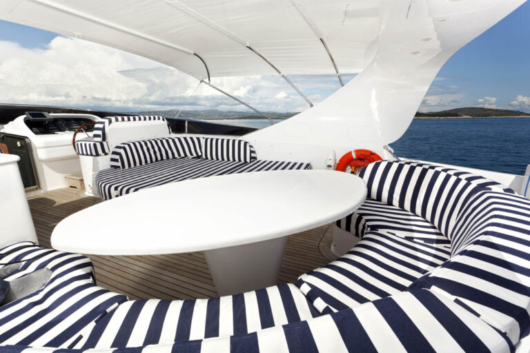 ADRIATIC BLUES - Sundeck dining