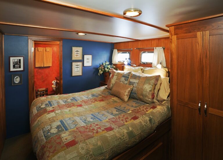 Double Cabin