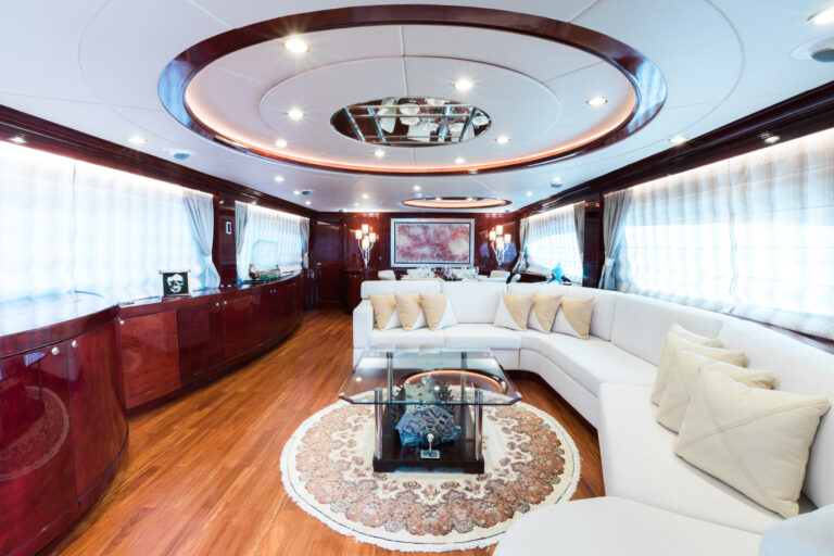 saloon