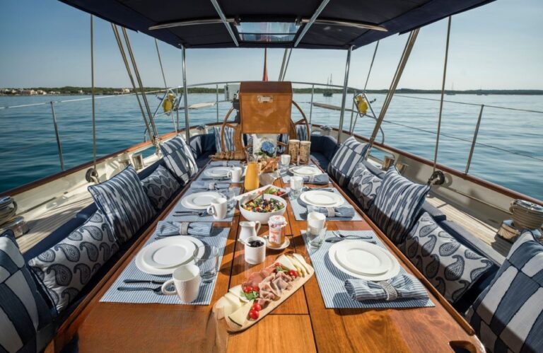 Exterior Dining Area
