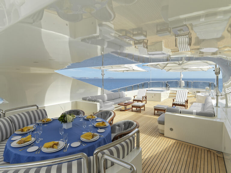 Sun Deck Dining