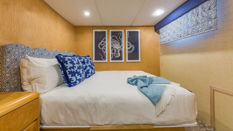 ALEXANDRA JANE Interior - Guest Cabin