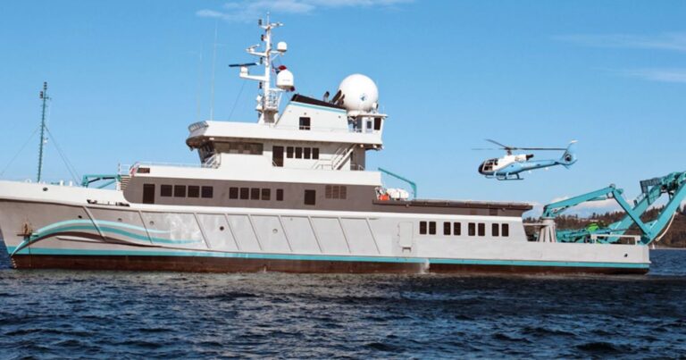 ALUCIA Expedition Yacht