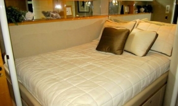 ANDIAMO 76 Lazzara -  Guest Cabin 2