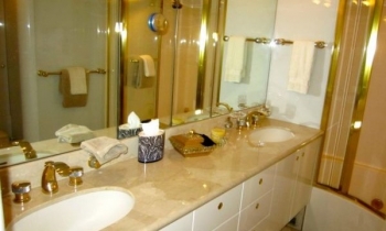 ANDIAMO 76 Lazzara -  Master Ensuite