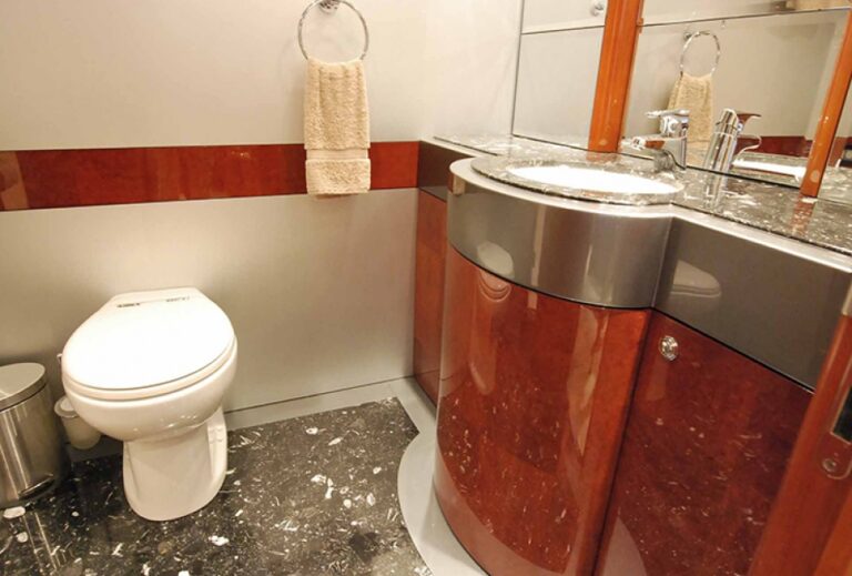 ANDIAMO - Guest ensuite