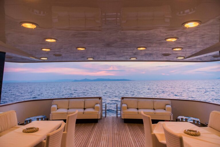 Aft Deck Seating