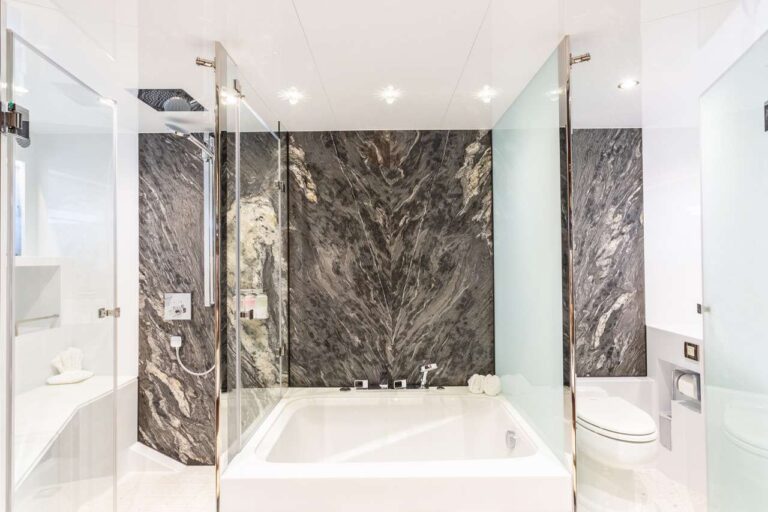 Master Ensuite