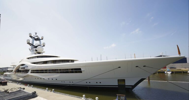 De Voogt Naval Architects