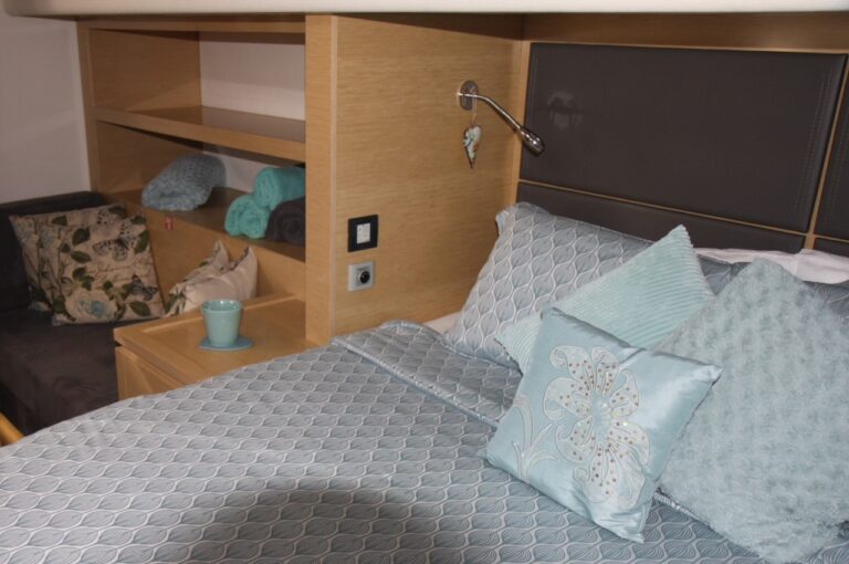 AOIBH - Guest cabin with seating