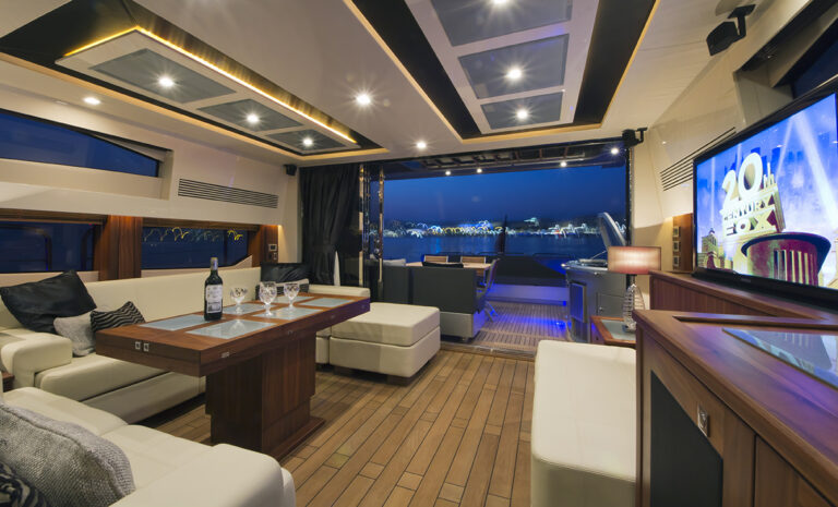 AQUA BLUE Ireland - Salon looking Aft