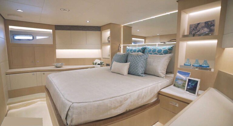 AQUA LIFE Interior - Guest Cabin