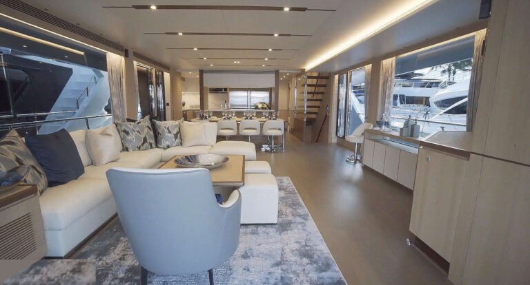 AQUA LIFE Interior - Main Living Area