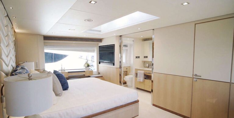 AQUA LIFE Interior - Master Suite