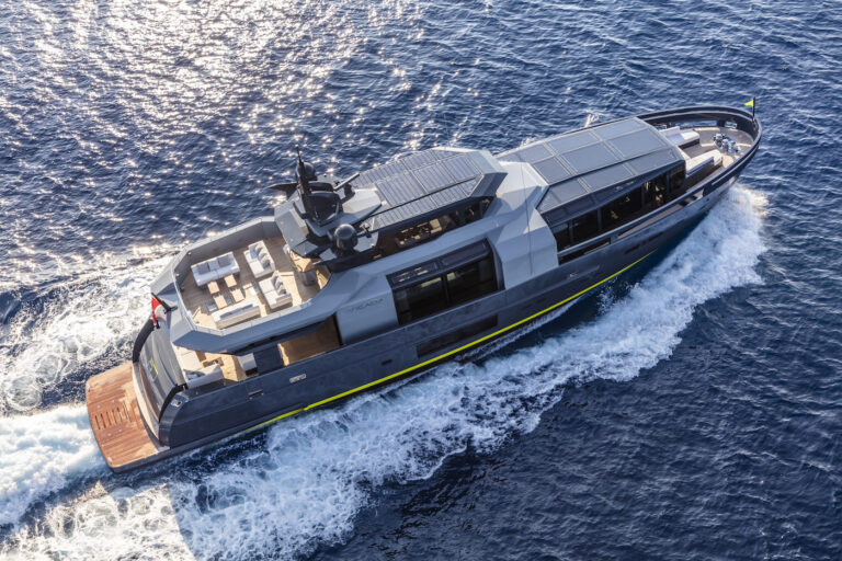 ARCADIA 105 Yacht SEA CORAL