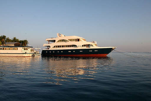 AREVARA -  At Anchor