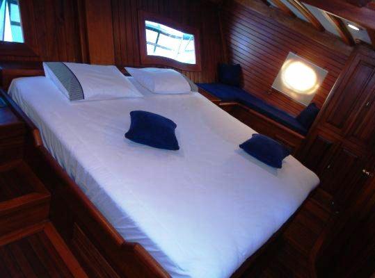 ARIELLE I  -   Master Cabin