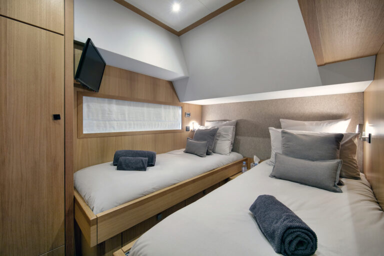 Twin Cabin