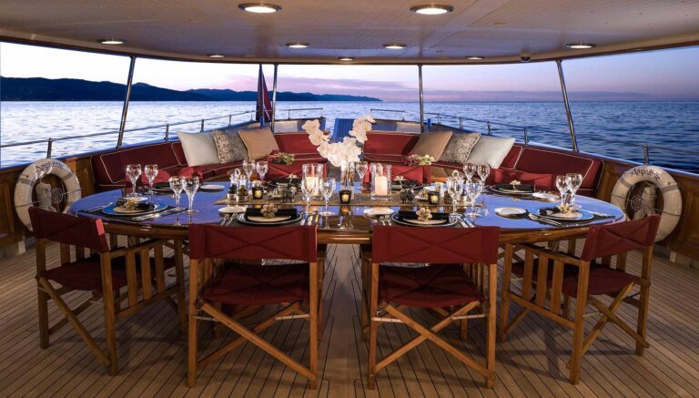 Alfresco Dining