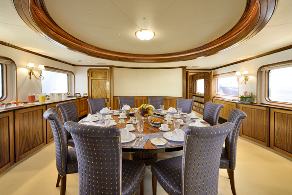 ATLANTIC GOOSE -  Formal Dining